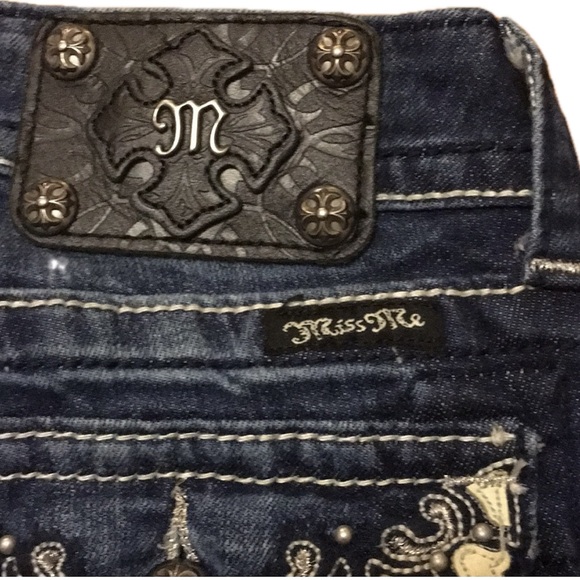 Miss Me Denim Capris - Picture 8 of 8